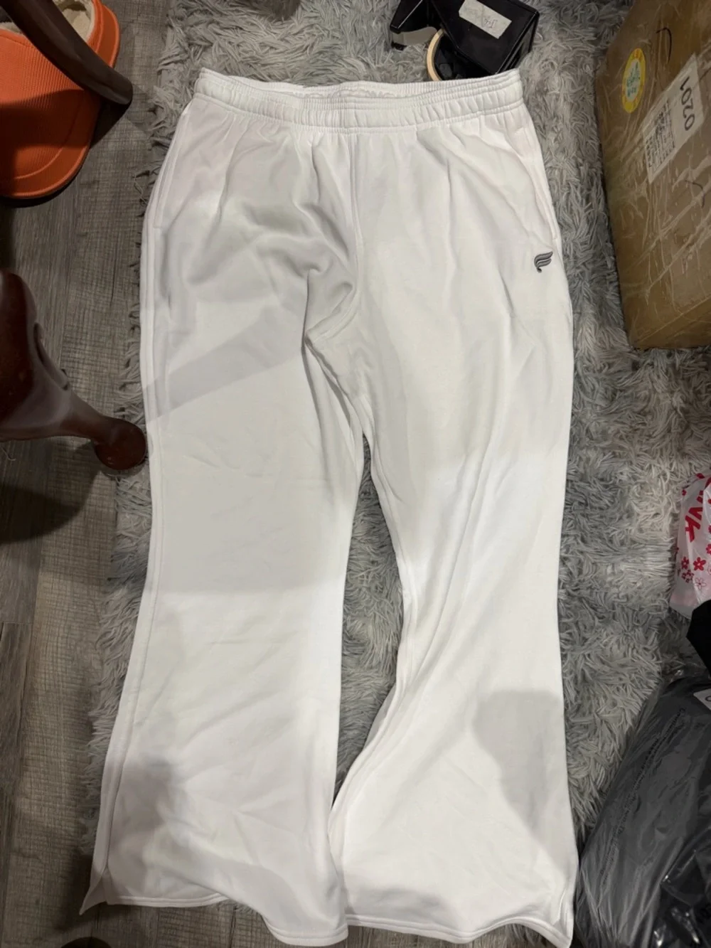 Fabletics Year Round Terry Flare Pants White L NWT - Picture 2 of 3
